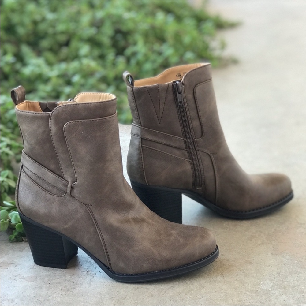 Naturalizer Tiffany Taupe Brown Block Heel Ankle Booties Leather 6M